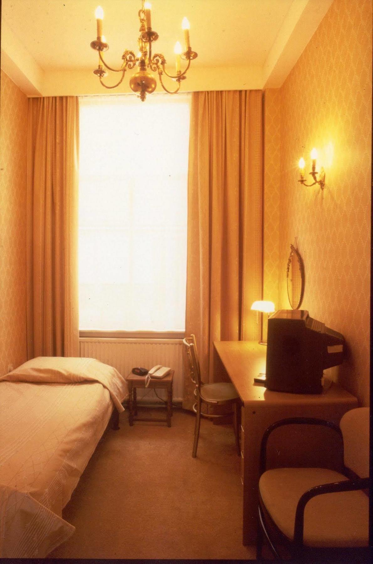 City Hotel Nieuw Minerva Leiden Bagian luar foto